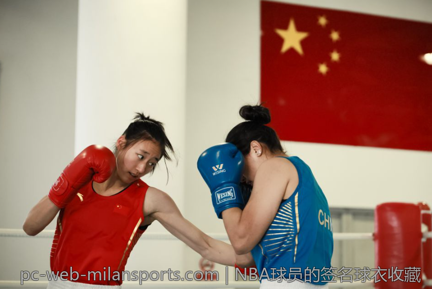 NBA球员的签名球衣收藏